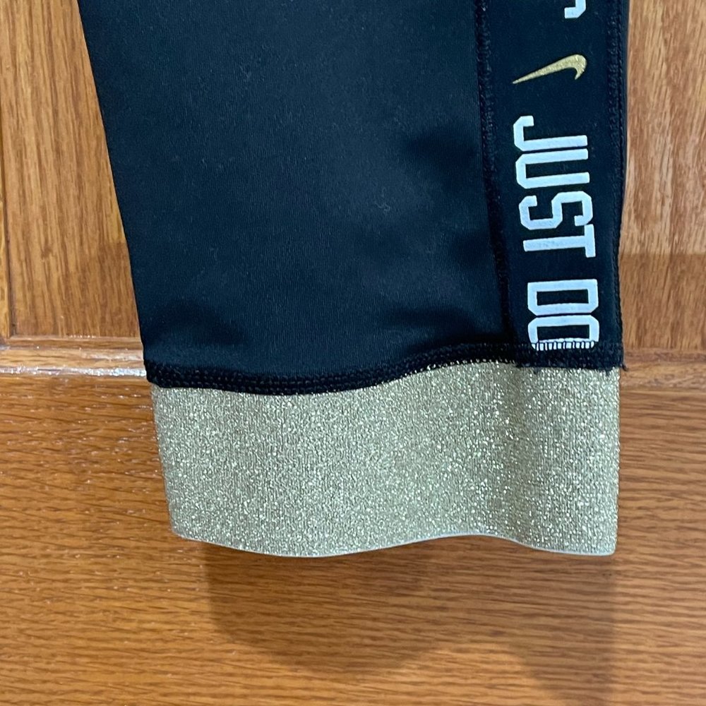 NIKE Dri-Fit Womens M Black Just Do It Logo Gold Leggings Jogger Gold Accent EUC - Picture 3 of 6